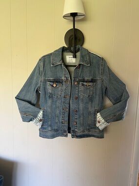 Old Navy Light Blue Distressed Denim Jacket